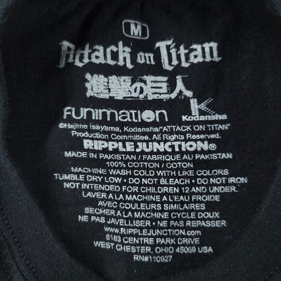 Attack On Titan Shirt Men Medium Black Anime Graphic Tee Crew Neck Short Sleeve - Picture 13 of 13